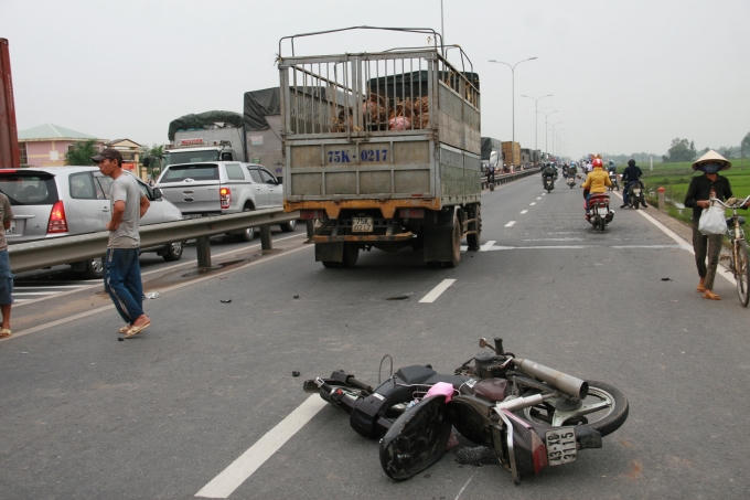 Hiện trường vụ tai nạn thứ nhất.