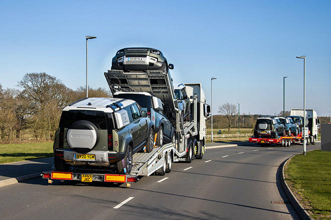 jaguar land rover san xuat xe ho tro chong covid-19 hinh anh 2
