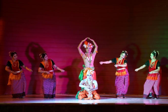 Múa Manipuri của Ấn Độ.