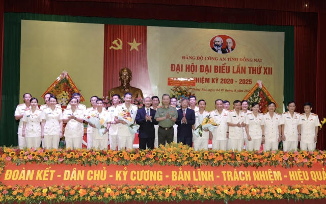 Đại tá Vũ Hồng Văn tái đắc cử Bí thư Đảng ủy Công an tỉnh Đồng Nai
