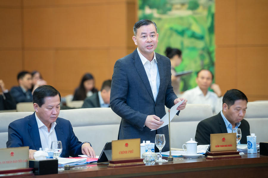 Tổng Kiểm toán Nhà nước Ngô Văn Tuấn phát biểu tại phiên họp. Ảnh: daibieunhandan.vn