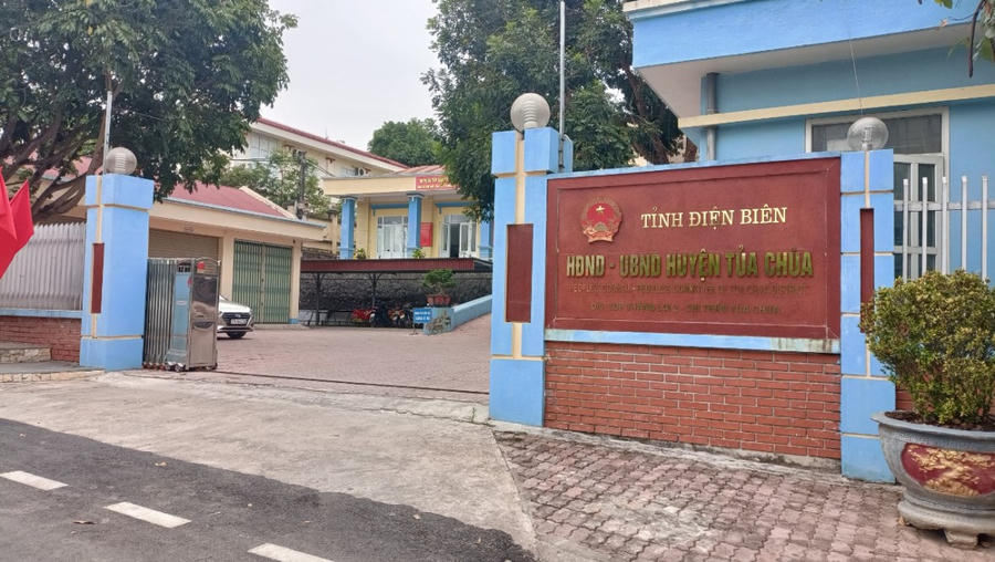 Trụ sở UBND huyện Tủa Chùa.