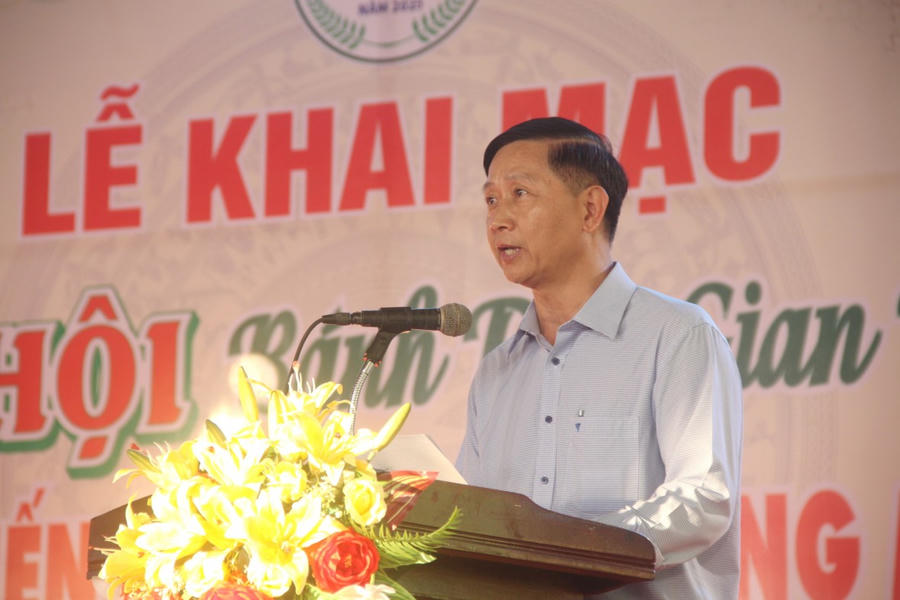 Ông Trần Văn Mậu - Phó Chủ tịch UBND TP. Bạc Liêu (Trưởng Ban tổ chức Ngày hội), phát biểu khai mạc Ngày hội.
