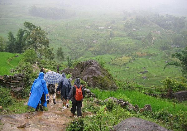 Sa Pa trời chuyển lạnh và có mưa nhỏ.