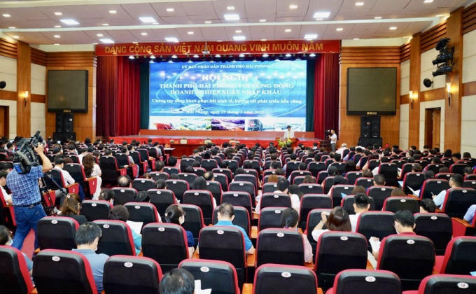 Quang cảnh hội nghị.