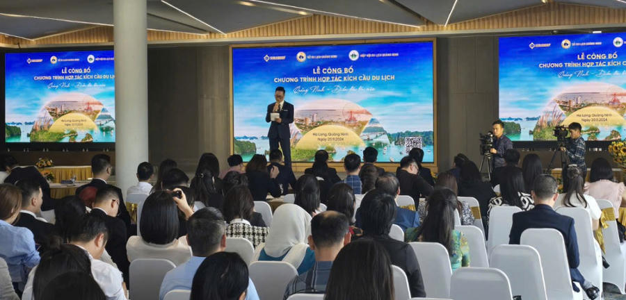 Quang cảnh sự kiện. Ảnh: Nguyễn Quang