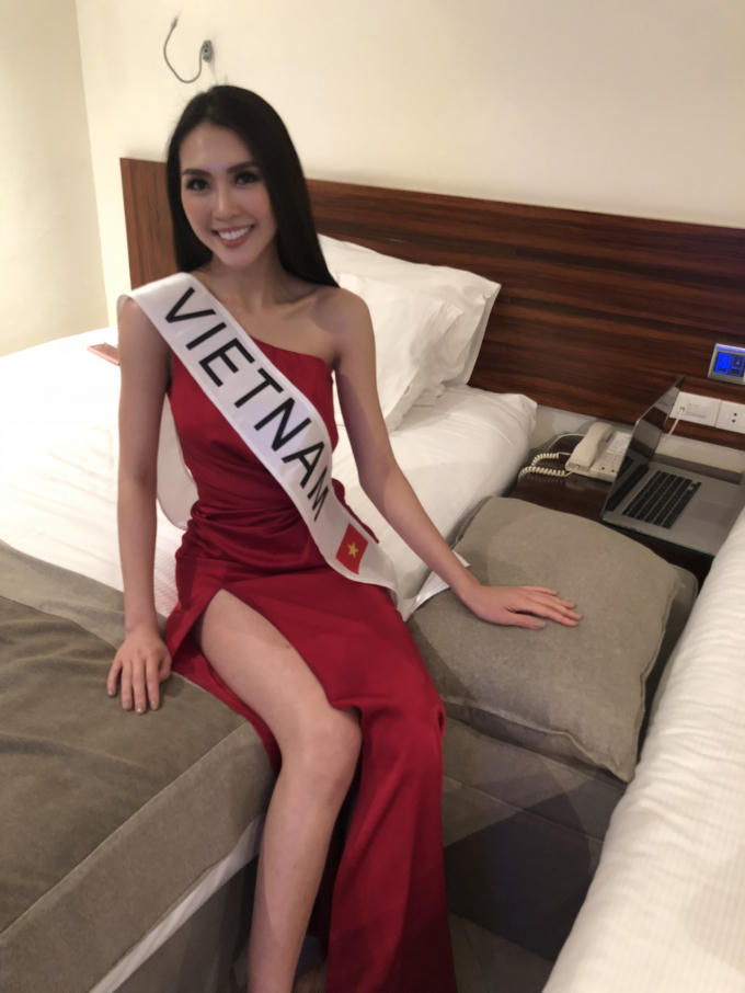 Đại diện Việt Nam hiện tại vẫn đang tạm nằm trong Top 10 thí sinh được yêu thích nhất, tuy nhiên đang xếp sau nhiều thí sinh, như đại diện Paraguay, Philippines, Nhật Bản, Zambia, Ấn Độ, Nga, Malaysia và Colombia.