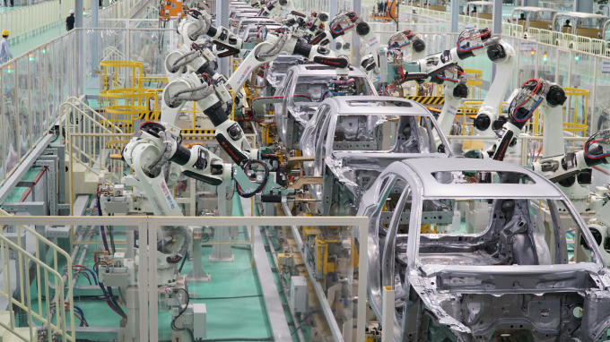 Nhà máy được đầu tư các dây chuyền, thiết bị hiện đại, tự động hóa và công nghệ mới nhất.