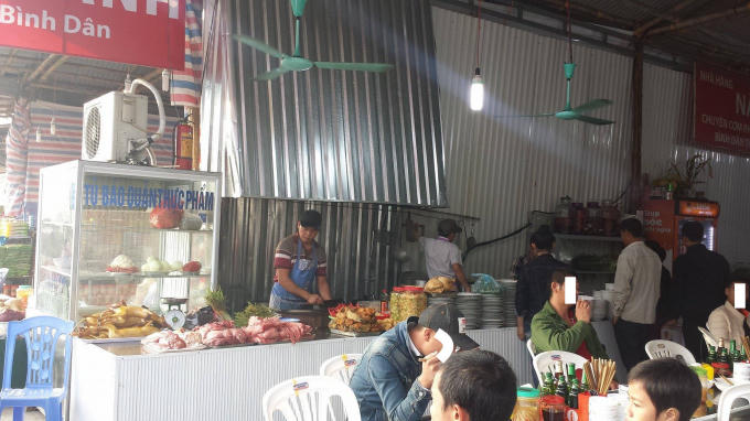 Tất cả sẽ được đưa lên bàn nhậu để phục vụ "thực khách".