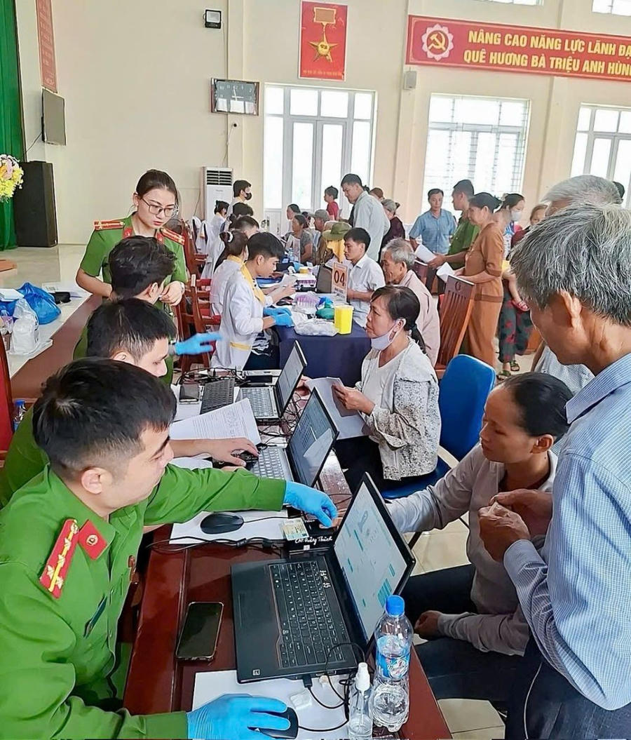 Công an Thanh Hóa tổ chức thu nhận mẫu ADN thân nhân liệt sĩ chưa xác định được thông tin.