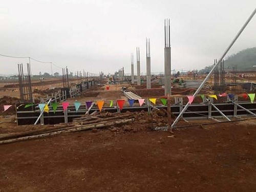 Mặc dù chưa hoàn thành các thủ tục về đất đai, xây dựng, đánh giá tác động môi trường nhưng dự án của tập đoàn TH vẫn rầm rộ thi công.