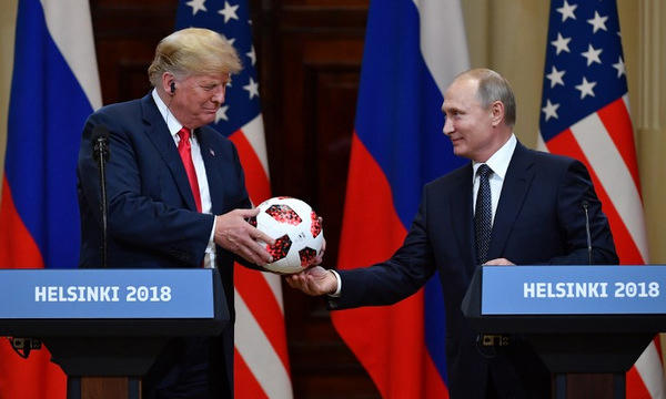 Tổng thống Trump và Tổng thống Putin trong cuộc họp báo sau hội nghị thượng đỉnh. Ảnh: AFP.