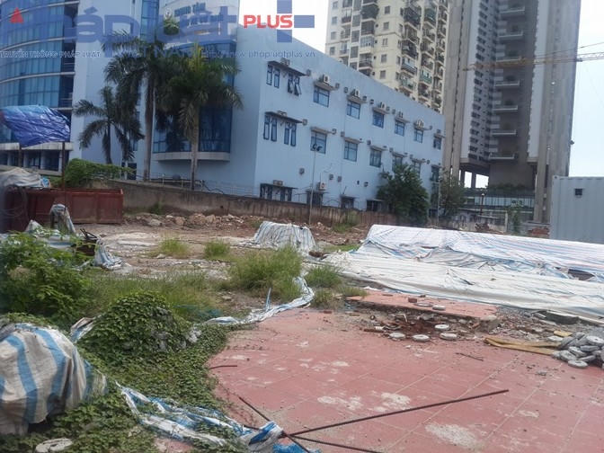 Phía bên trong công trường dự án Mai Trang Tower.