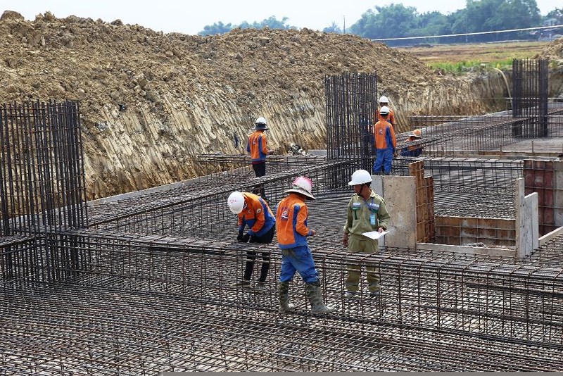 Thi công móng trụ cho dự án đường dây 500 kV mạch 3.