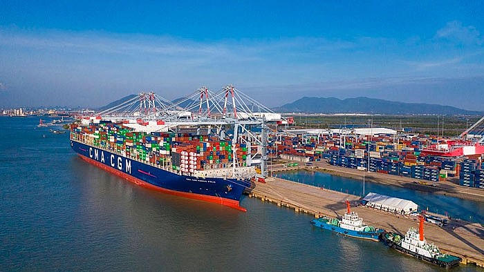 Cảng Vũng Tàu là một trong những cảng biển lớn tiếp tục giữ vai trò đầu tàu trong chuỗi logistics quốc gia. (Nguồn ảnh: https://als.com.vn/)