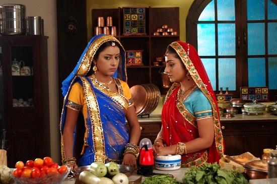 Phụ nữ là người đảm nhận chuyện bếp núc.