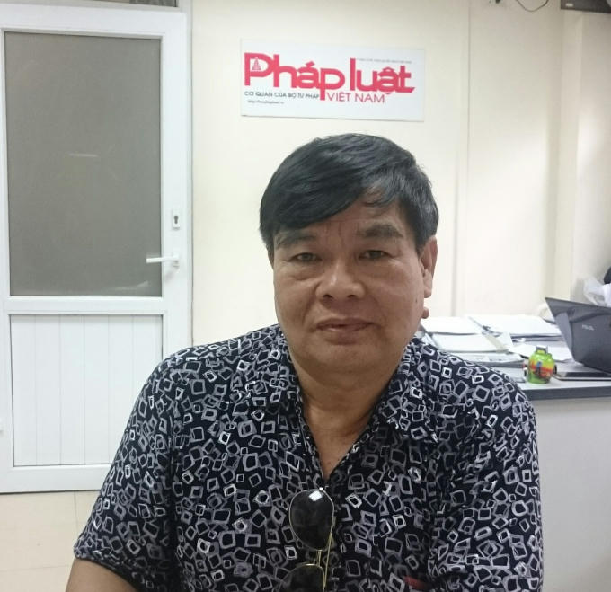 Ông Vương Ngọc Quang trình bày sự việc với phóng viên.
