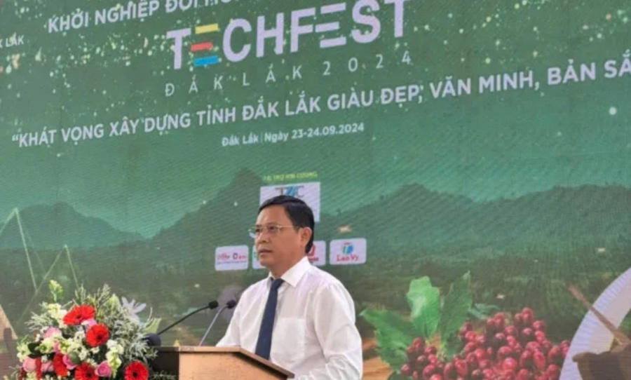 Ông Nguyễn Tuấn Hà- Phó Chủ tịch Thường trực UBND tỉnh Đắk Lắk phát biểu tại Ngày hội khởi nghiệp. Ảnh: Thanh Hải