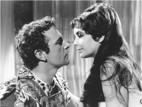 Nữ hoàng Cleopatra và tướng quân Antony trên màn ảnh.