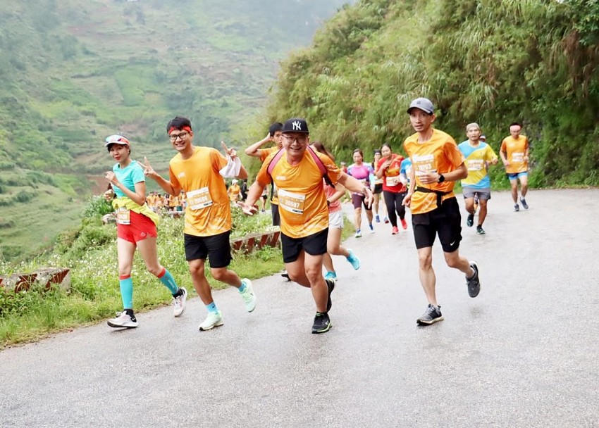 Giải Marathon chạy trên cung đường Hạnh Phúc năm 2025 gồm các cự ly 6km, 12km, 21km, 42km, 50km và 70km. (Ảnh: Internet).
