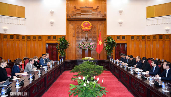 Thủ tướng Nguyễn Xu&acirc;n Ph&uacute;c tiếp Ph&oacute; Chủ tịch Nghị viện ch&acirc;u &Acirc;u