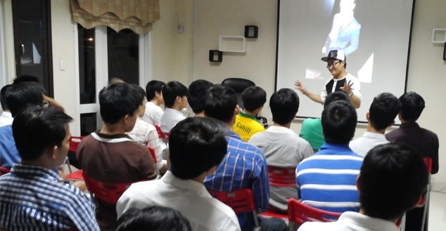 Cả giảng viên và học viên đến đây đều có tuổi đời còn rất trẻ