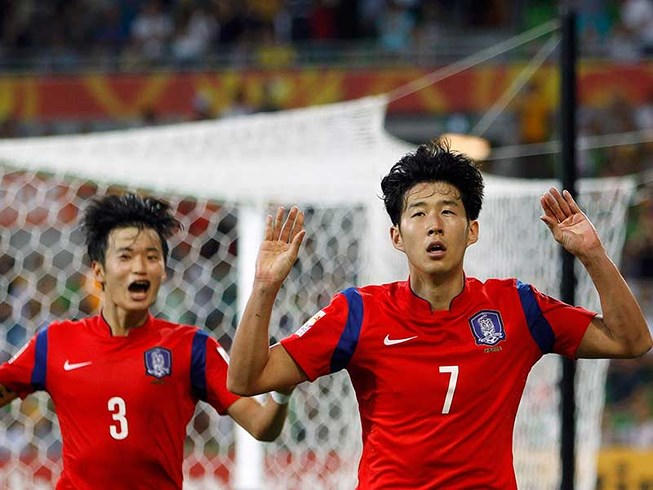 Chân sút Son Heung-min của CLB Tottenham suýt chút nữa… đi nghĩa vụ quân sự nếu Olympic Hàn Quốc không thể thắng Uzbekistan. Ảnh Plo.