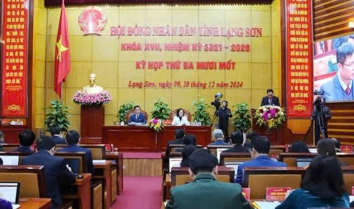 Quang cảnh kỳ họp thứ 31 HĐND tỉnh Lạng Sơn khóa XVII.