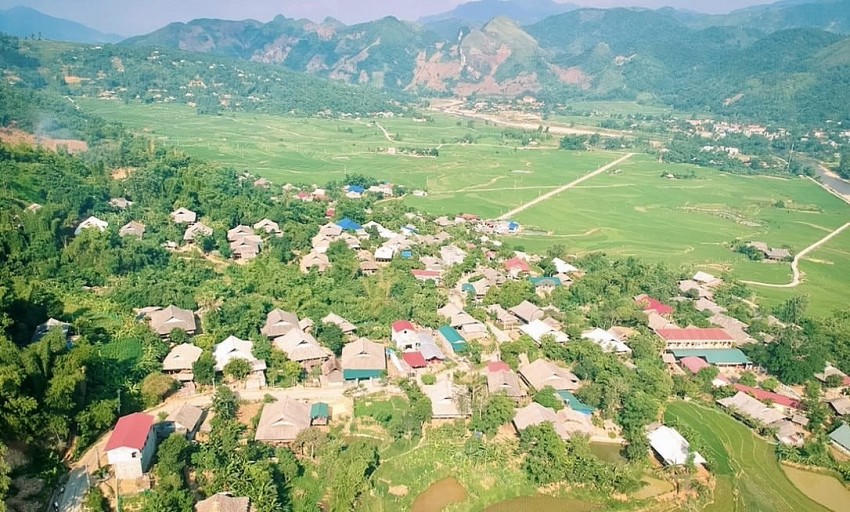 Hỗ trợ đất đai đối với đồng bào dân tộc thiểu số trên địa bàn tỉnh Lào Cai. Trong ảnh là một góc nông thôn vùng dân tộc thiểu số của Lào Cai  (Ảnh: dttg.baotainguyenmoitruong.vn)