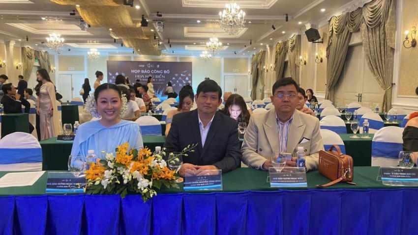 Các thành viên Ban tổ chức Hoa hậu biển Việt Nam.
			
				
					
						
					
					
						Hoa Hậu Biển Việt Nam 2025 hứa hẹn sẽ trở thành hành trình chạm đến trái tim công chúng.
					
				
			
			Hoa Hậu Biển Việt Nam 2025 hứa hẹn sẽ trở thành hành trình chạm đến trái tim công chúng.