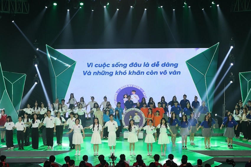 Tiết mục mạc chương trình "Sinh Viên Thế Hệ Mới 2024"