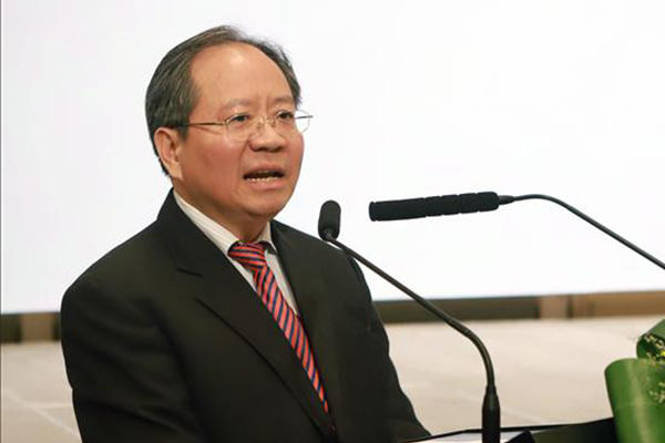 Thứ trưởng Bộ Tài chính Đỗ Hoàng Anh Tuấn .
