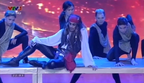 Minh Hằng không ngại tỏ tình với trai đẹp trên ghế nóng BNHV 2016