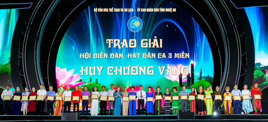 365753725_2266721456849779_2345253810302332627_n