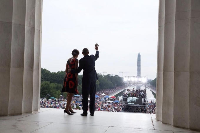 Năm 1992, ông Obama kết hôn với bà Michelle và say đó có 2 con gái là Malia và Sasha. (Ảnh: Pete Souza)