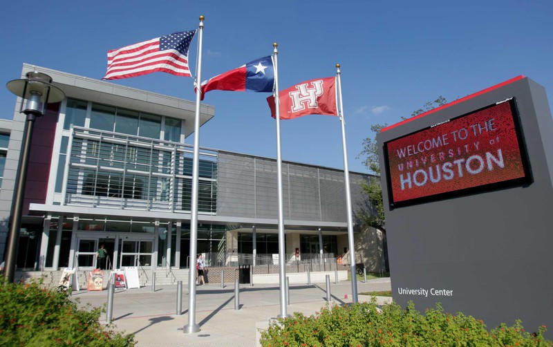 Trường Đại học Houston (Hoa Kỳ) nơi 6 năm trước cô gái Việt tham gia học tập.