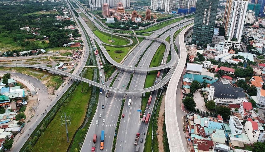 Việt Nam thu hút hơn 31,5 tỷ USD vốn FDI trong 10 tháng.