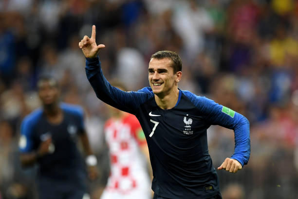 Griezmann ghi bàn thứ 2 cho tuyển Pháp.