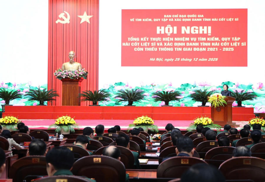 Hội nghị tổng kết thực hiện nhiệm vụ tìm kiếm, quy tập hài cốt liệt sĩ và xác định danh tính hài cốt liệt sĩ còn thiếu thông tin giai đoạn 2021- 2025. (Ảnh: VGP)