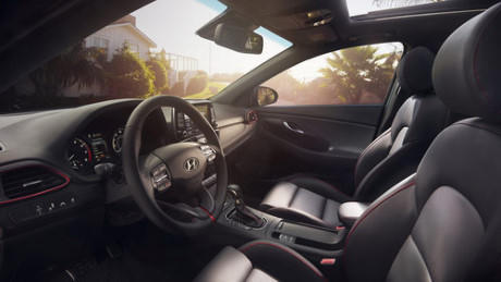 Hyundai Elantra GT 2018 chốt giá 460 triệu đồng