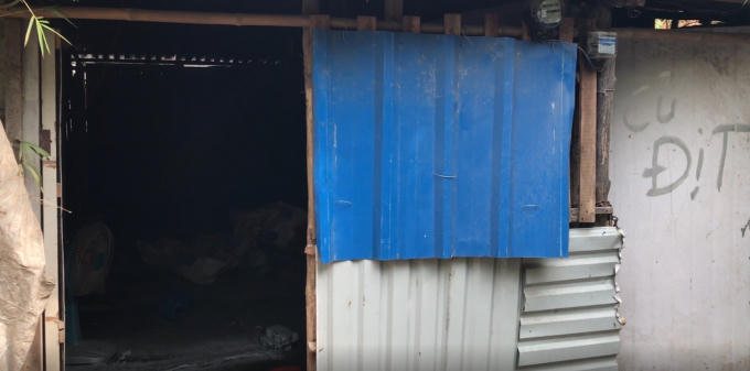 Chòi dựng tạm bợ này là nơi sang chiết gas lậu và ẩn mình sau rừng trúc