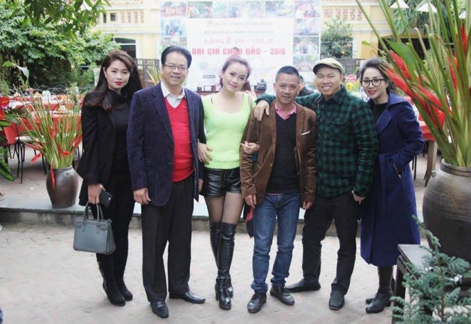 Nhưng các nghệ sĩ ai nấy cũng hồ hởi chờ ngày sản phẩm ra mắt khán giả