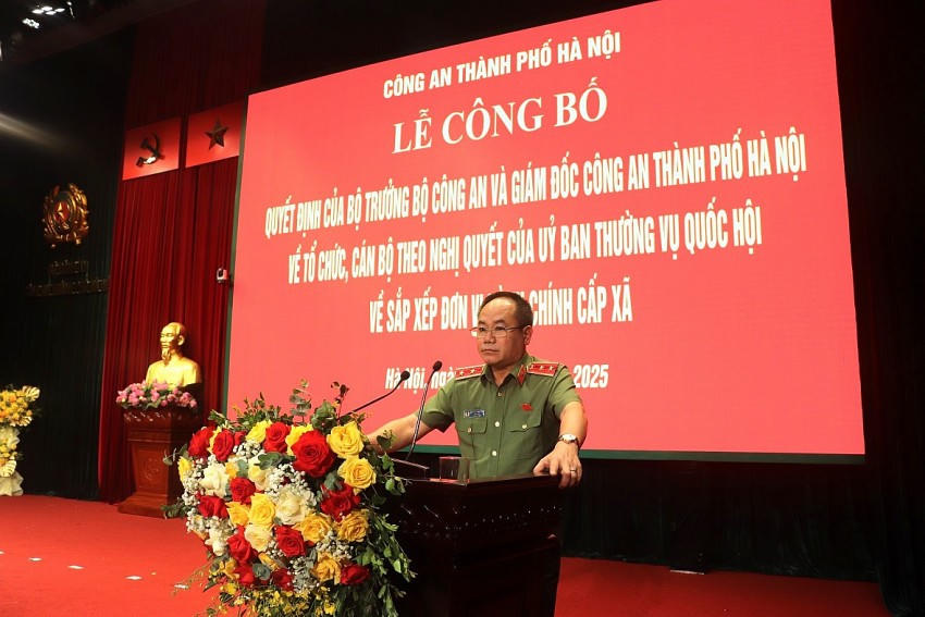 Trung tướng Nguyễn Thanh Tùng, Giám đốc CATP phát biểu chỉ đạo tại buổi lễ.