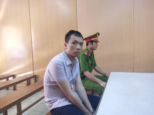 Nguyễn Hoàng Dương tại tòa. (Ảnh: báo Tiền phong)