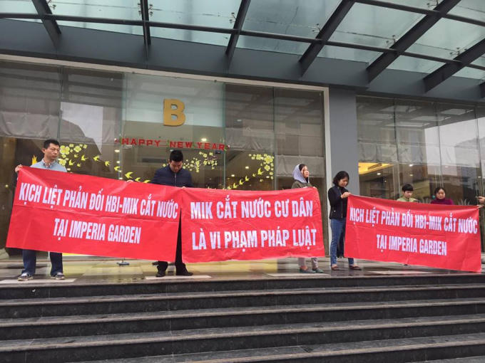 Cư dân phản đối một số vấn đề tại khu chung cư Imperia Garden.