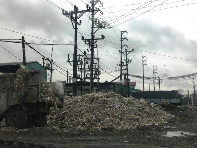 Khung cảnh nhếch nhác bên trong Cụm công nghiệp Phú Lâm.