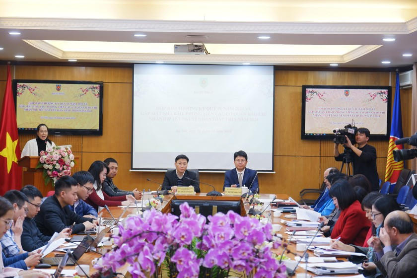 Toàn cảnh Chương trình.