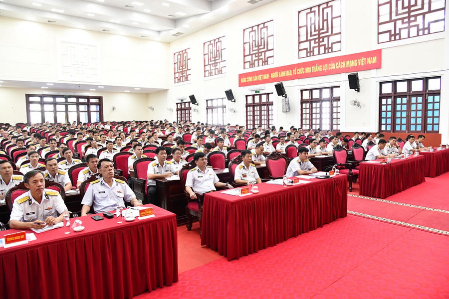 Các đại biểu tham dự hội nghị