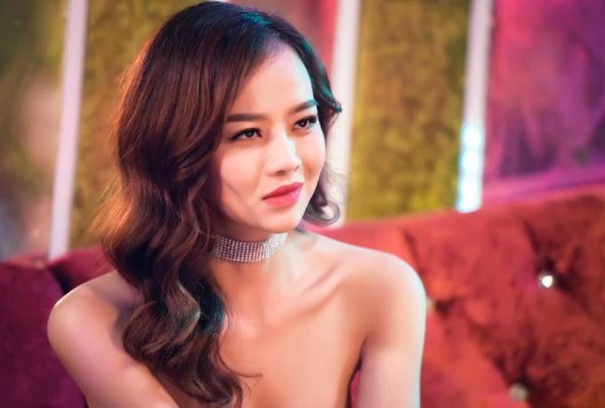 Lộ ảnh trai đẹp Vĩnh San “khoá môi” Kiều Ngân ngọt lịm