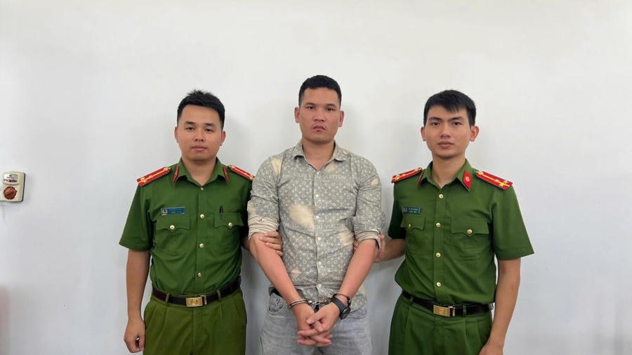 Đối tượng Nguyễn Lý Hùng bị bắt giữ. (Ảnh: Công an Hà Tĩnh)